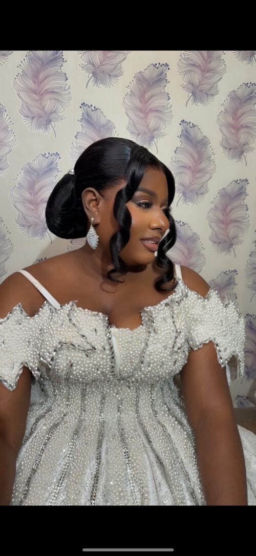 Black Prestyled wig - Image 2